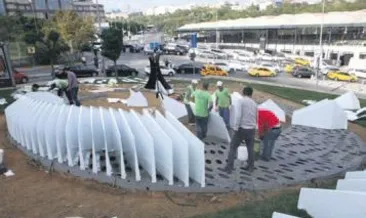 Şehitler Tepesi’ne ay-yıldızlı anıt