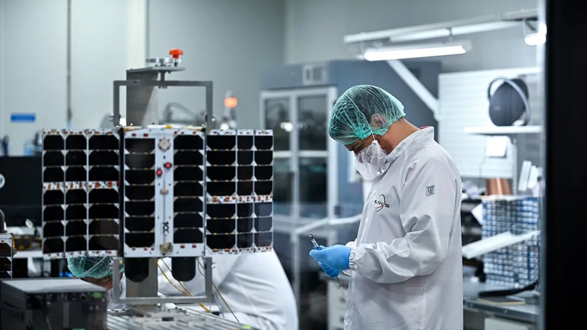 Türkiye’nin takım uydularının 2028’e kadar tamamlanması planlanıyor Türkiye’nin takım uydularının 2028’e kadar tamamlanması planlanıyor