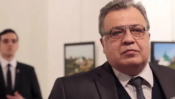 casusluk-suclamasiyla-yargilaniyorlardi-karlov-suikastinda-kritik-durusma-ertelendi-1778767761236.jpg