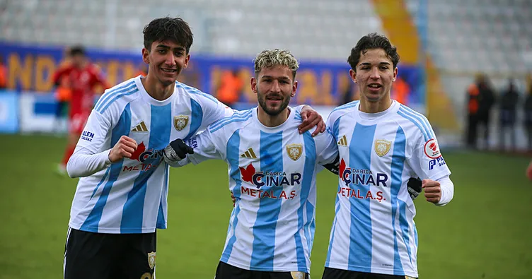 Erzurumspor, Manisa FK’yi 8 golle geçti!