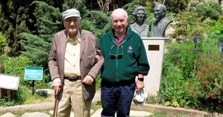 Yaprak Dede son yolculuğuna uğurlandı