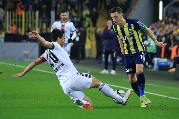 Son dakika...Fenerbahçe-Beşiktaş maçı sonrası Mesut Özil yorumu! Real Madrid'de bile...