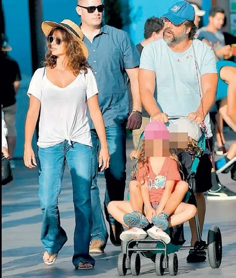 dunya-yildizi-olmak-cocukluk-hayaliydi-1788610249108.jpeg