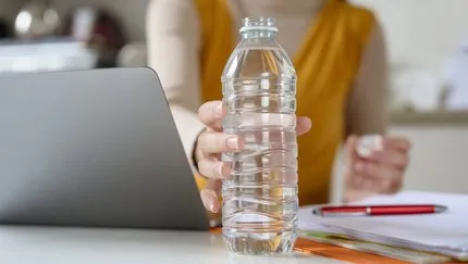 Su diye mikrop içiyor olabilirsiniz! Hepimizin yaptığı o hata vücudumuzu zehirliyor...
