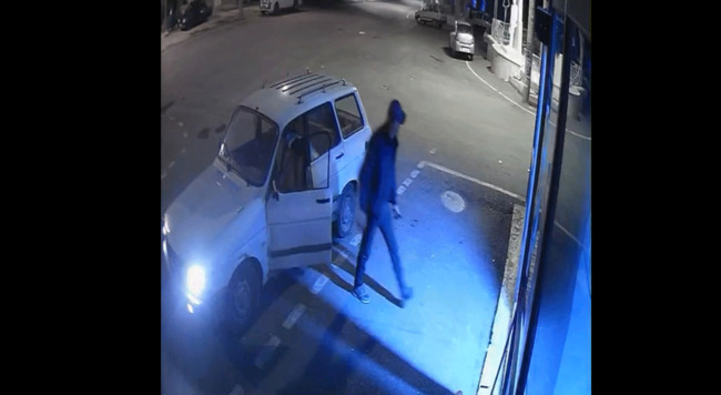 son-dakika-ispartadaki-kesik-bas-cinayetinde-flas-detay-yanmis-otomobilin-yaninda-bulunmustu-aracin-onunu-kesi-1765266155973.gif (1340×734)