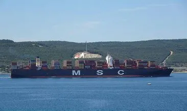 400 metrelik dev konteyner gemisi Çanakkale Boğazı’ndan geçti