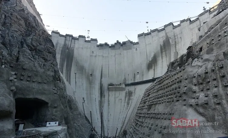 Heyecanla beklenen Yusufeli Barajı projesinden yeni haber! Son 7 metreye girildi
