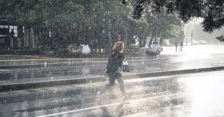Başkent Ankaralılar yağmura tutuldu