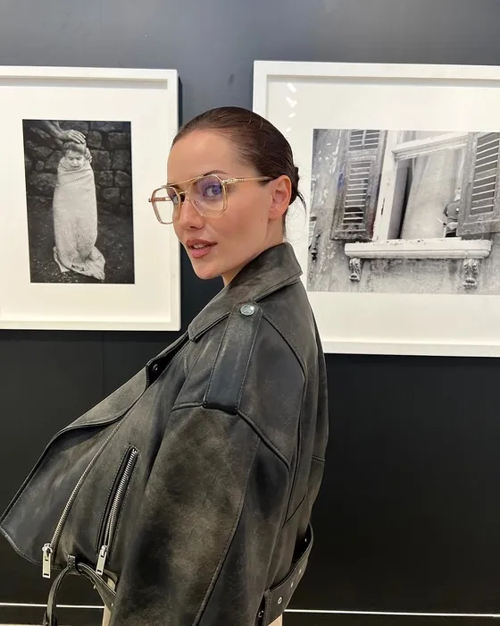 Paylaştığı fotoğraf hayranlarını heyecanlandırdı! Burak Özçivit’in biricik eşi Fahriye Evcen ekranlara geri mi dönüyor?