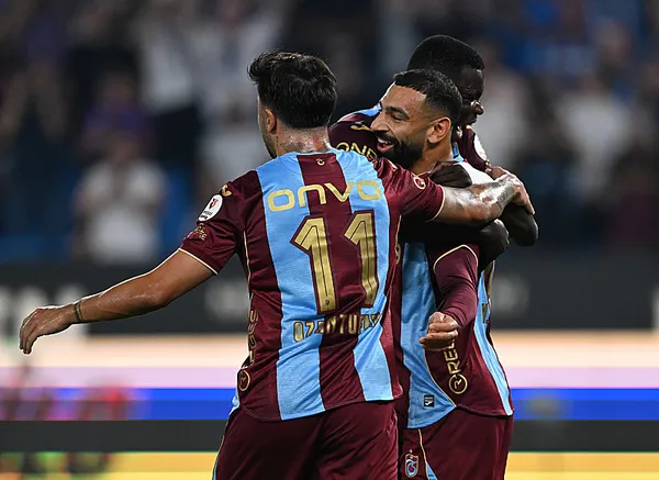 canli-super-ligde-trabzonspor-genclerbirligi-maci-penalti-karari-goller-art-arda-1788717808818.jpeg