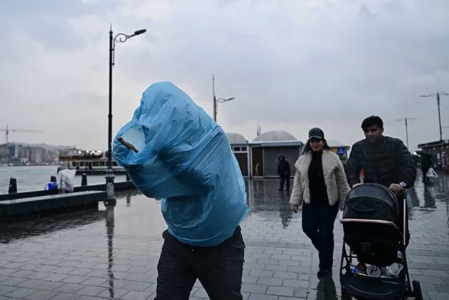 SON DAKİKA… Meteoroloji’den hava durumu uyarısı! İstanbul, Ankara ve İzmir için tarih verildi: Hem sağanak hem fırtına!