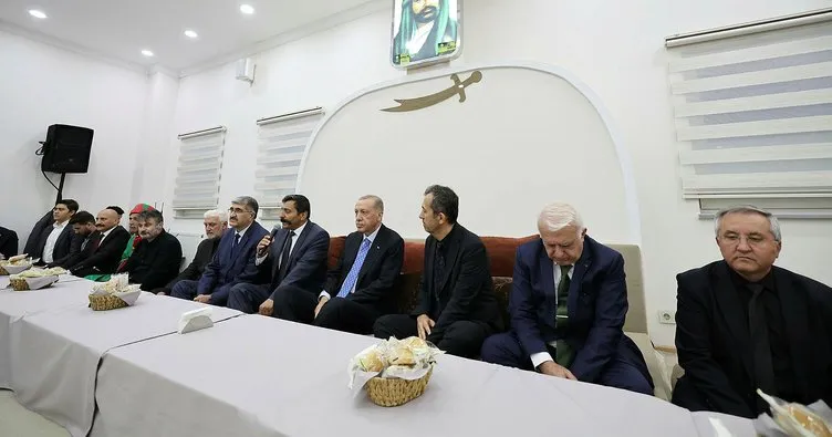 Başkan Erdoğan Pendik’te Cemevi’ni ziyaret etti: İftar programına katıldı