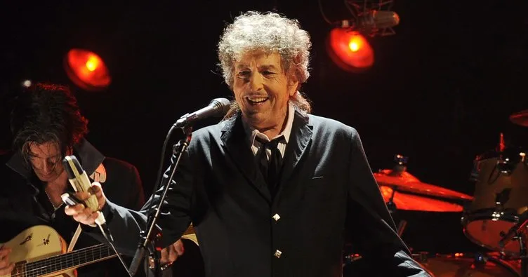 Bob Dylan sonunda Nobel Ödülü’nü teslim alacak