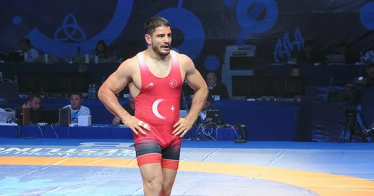 Son dakika: Taha Akgül, Dünya Güreş Şampiyonası’nda gümüş madalya kazandı