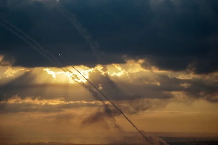 İsrail-Filistin savaşı son dakika: Hamas'tan Aksa Tufanı operasyonu! 'Savaş' durumu ilan edildi: Gazze'ye ağır bombardıman!