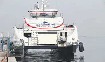 Katamaranlar havuza çekildi