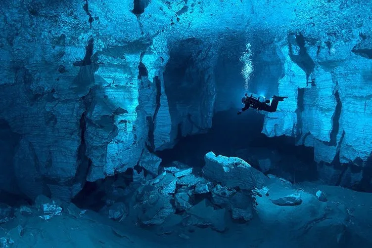 Dünyanın en uzun kristal sualtı mağarası
