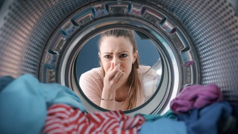 Çamaşır makinesindeki kokuyu yok ediyor! Sirke ve kabartma tozunu karıştırırsanız…