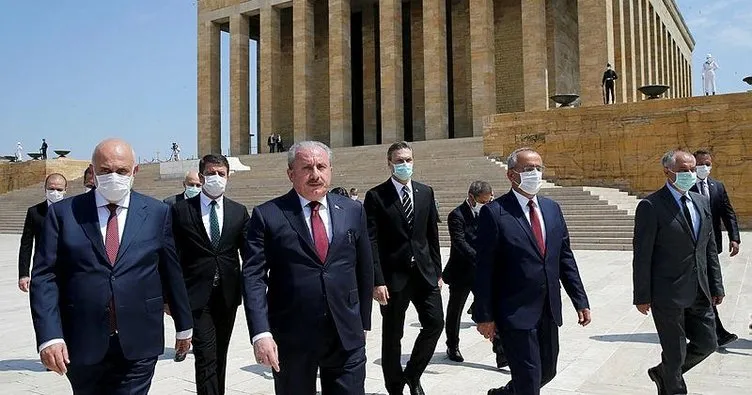 TBMM Başkanı Mustafa Şentop Anıtkabir’i ziyaret etti