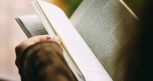 İsrail’e boykotu destekleyen yazarın ödülü askıya alındı İsrail’e boykotu destekleyen yazarın ödülü askıya alındı