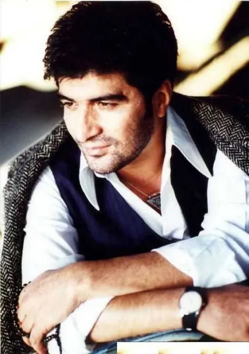 İbrahim Erkal’ın anısına ayrılan köşe gözleri doldurdu… Filiz Erkal’ın evi görenleri mest etti!