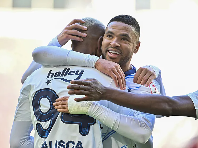 Son dakika haberi: En-Nesyri, Fenerbahçe’nin kasasını dolduracak! Faslı yıldıza talip çıktı..