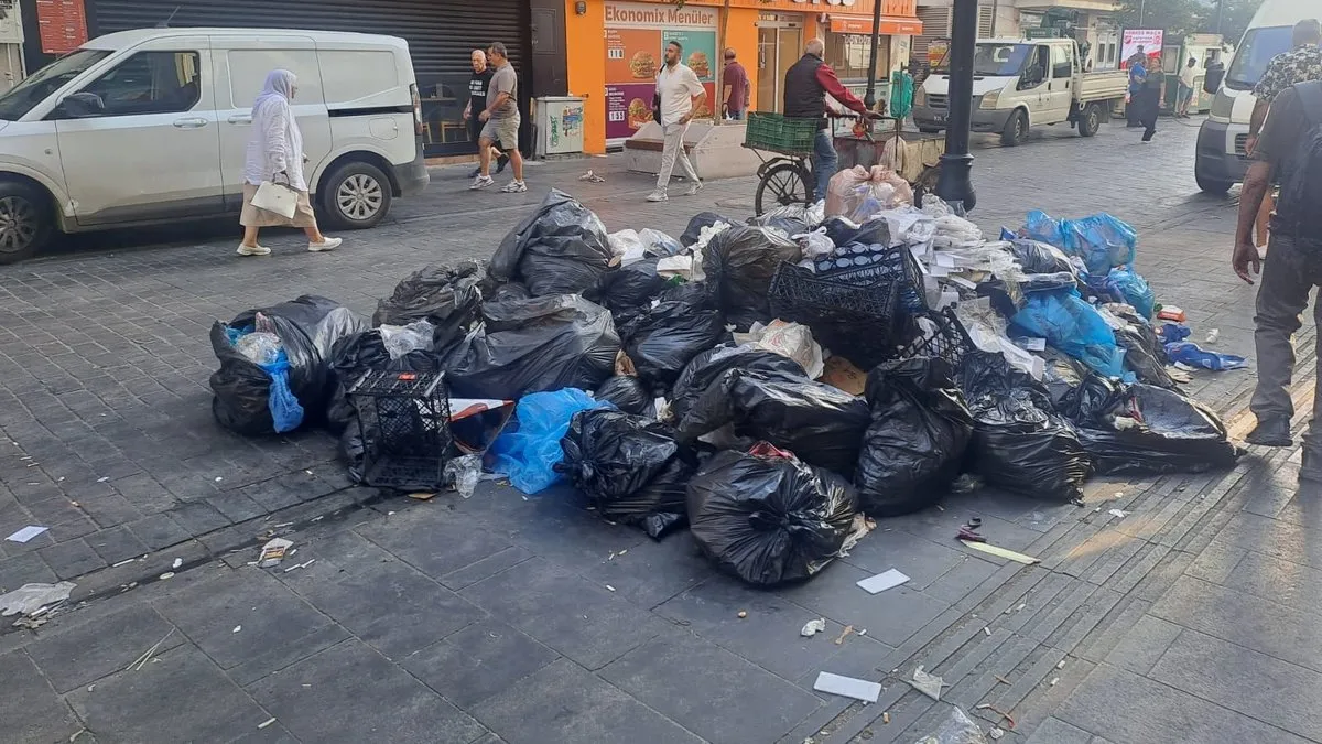 Karşıyaka ve İzmir’in çöp sorunu büyüyor!
