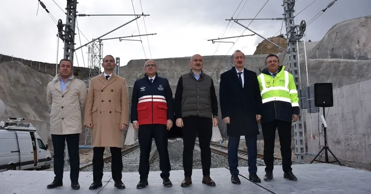 Bakan Karaismailoğlu: 1.4 milyon vatandaşımız hızlı trenle seyahat etme imkanına kavuşacak