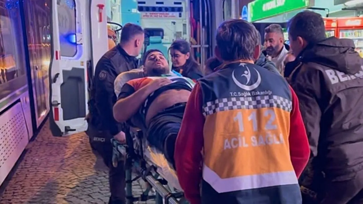 Kocaeli’de eğlence mekanındaki kavga kanlı bitti: 2 yaralı! Kocaeli’de eğlence mekanındaki kavga kanlı bitti: 2 yaralı!