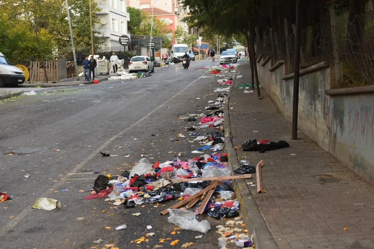 Maltepe’de çöpler toplanmadı: Çöp konteynerleri doldu çöpler cadde ve sokaklara taştı...