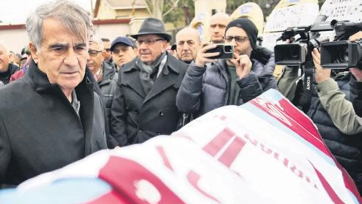 Orhan Kaynak defnedildi