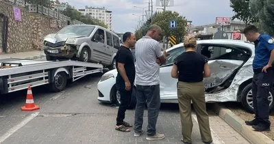 Halfeti’de iki araç çarpıştı: 2 yaralı #sanliurfa