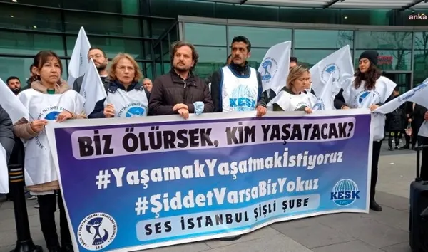 hastanede-hemsireye-saldiri-protesto-edildi-1701784311460.jpg