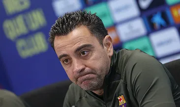 Xavi Hernandez, Barcelona’da kaldı