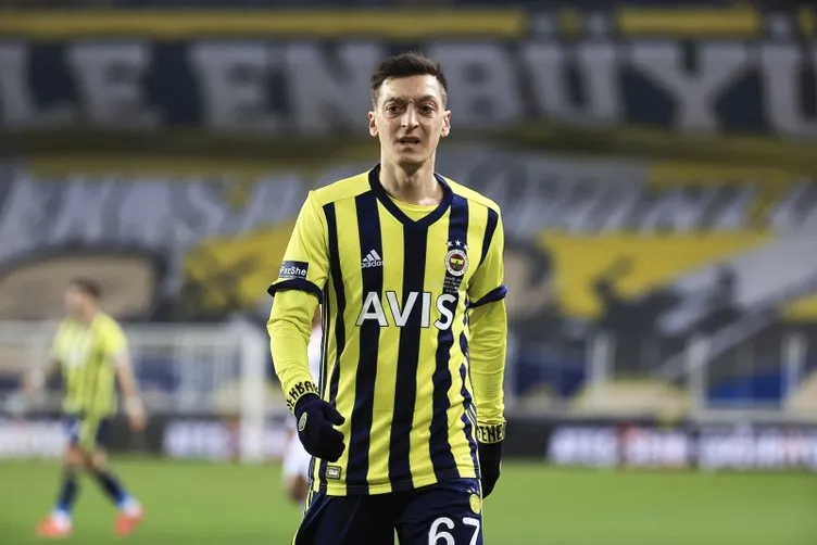 Son dakika: Almanya, Mesut Özil'i konuşuyor! İstiklal Marşı'nı okuyunca...