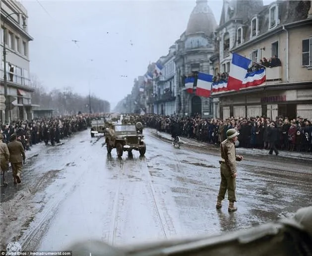 2. Dünya Savaşı’nın renki fotoğrafları