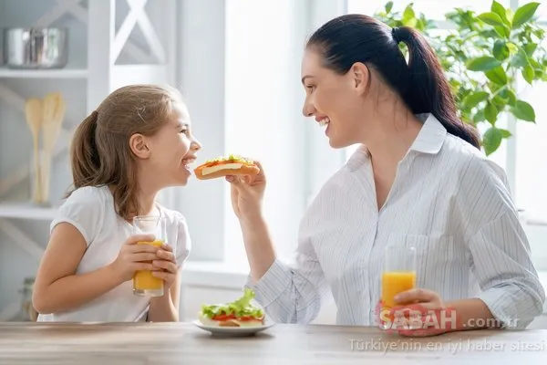 Başarı için hangi besinler tüketilmeli? İşte çocuğunuz için önemli beslenme tüyoları...