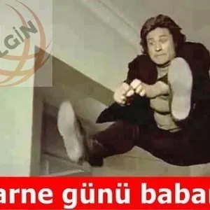 E-Okul'a bakarken babam: Karne capsleri sosyal medyayı sallıyor