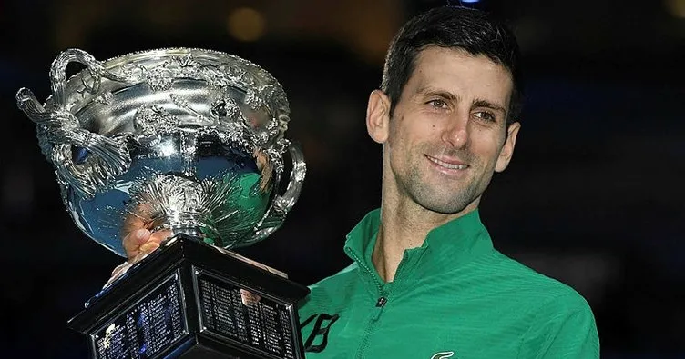 Novak Djokovic, Dominic Thiem’i yenerek Avustralya Açık’ta 8. kez şampiyon oldu!