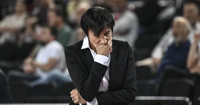 Başantrenör Valerie Garnier, iki maç Fenerbahçe Alagöz Holding’in başında olamayacak Başantrenör Valerie Garnier, iki maç Fenerbahçe Alagöz Holding’in başında olamayacak