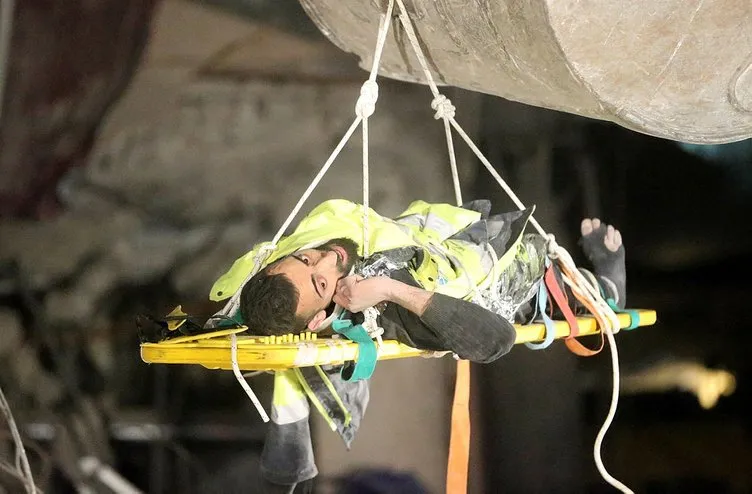 SON DAKİKA: Deprem bölgelerinde mucize hikayeler: Bu görüntüler 85 milyonu ağlattı!