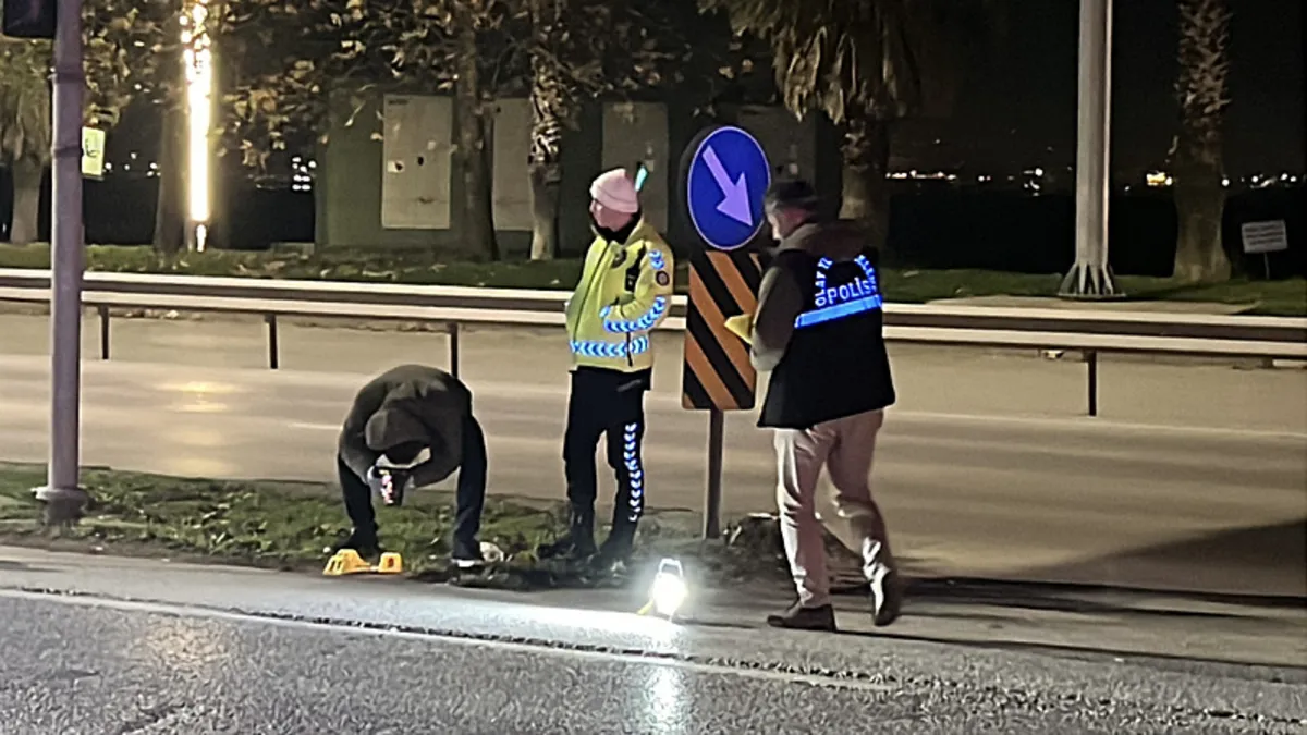 İki grup arasındaki kavga kanlı bitti: 3 yaralı! İki grup arasındaki kavga kanlı bitti: 3 yaralı!