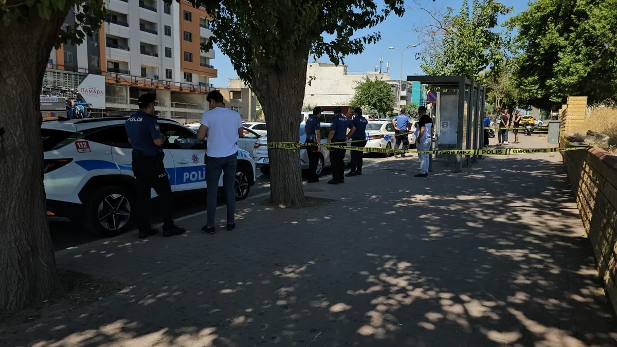 Şanlıurfa'da olay yeri inceleme ekipleri çalışırken