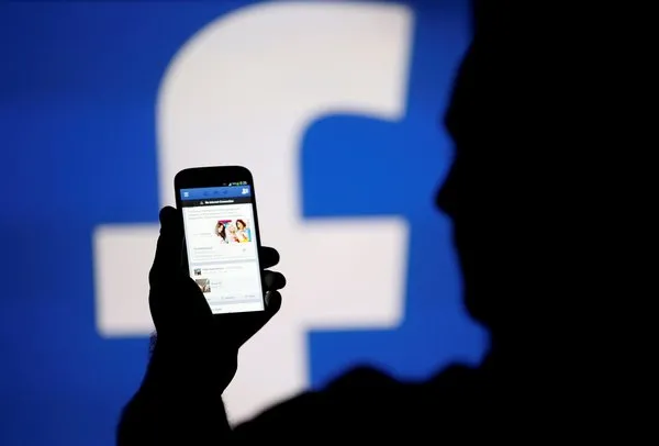 Facebook'ta harcanan zaman günlük 50 milyon saat azaldı