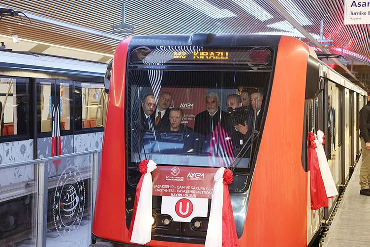 Başakşehir-Kayaşehir metrosu hizmete açıldı: Başkan Erdoğan ilk sürüşü gerçekleştirdi