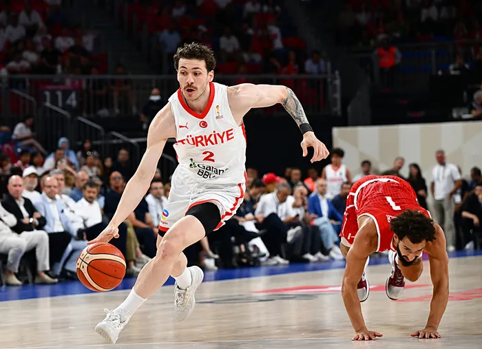 a-milli-erkek-basketbol-takimi-isvicreyi-devirdi-namaglup-lideriz-1783361006282.jpeg