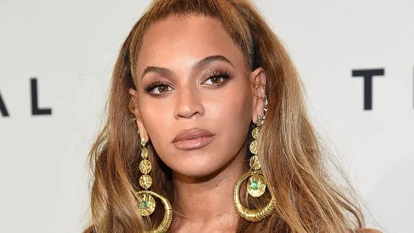 Beyonce'yi kim ısırdı!