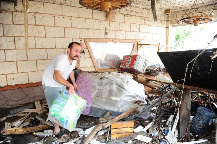 Devlet tüm imkânlarıyla yaraları sarmak için seferber oldu! Sular çekildi acı tablo ortaya çıktı