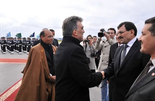 Abdullah Gül Tunus'ta