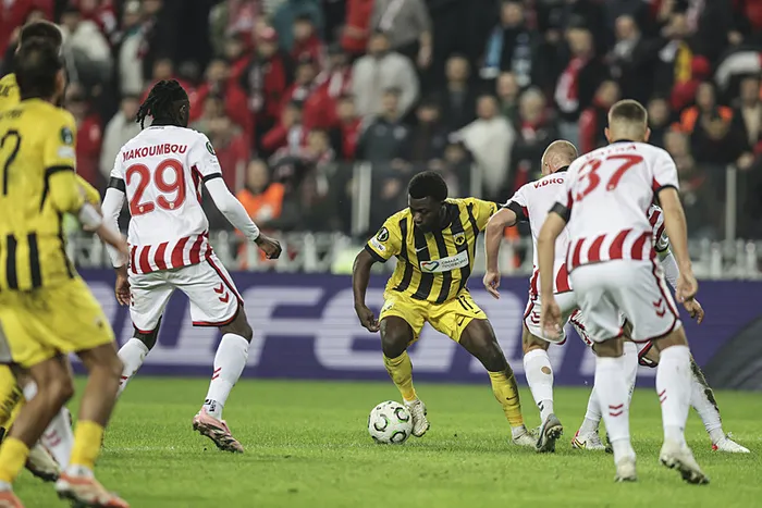 samsunspor-avrupada-ilk-kez-kaybetti-temsilcimiz-aek-engelini-gecemedi-1765482806698.jpeg